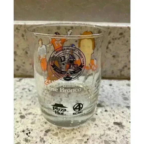 Vintage Denver Broncos Glass Cup 1984 Pizza Hut Limited Edition - Picture 2 of 2